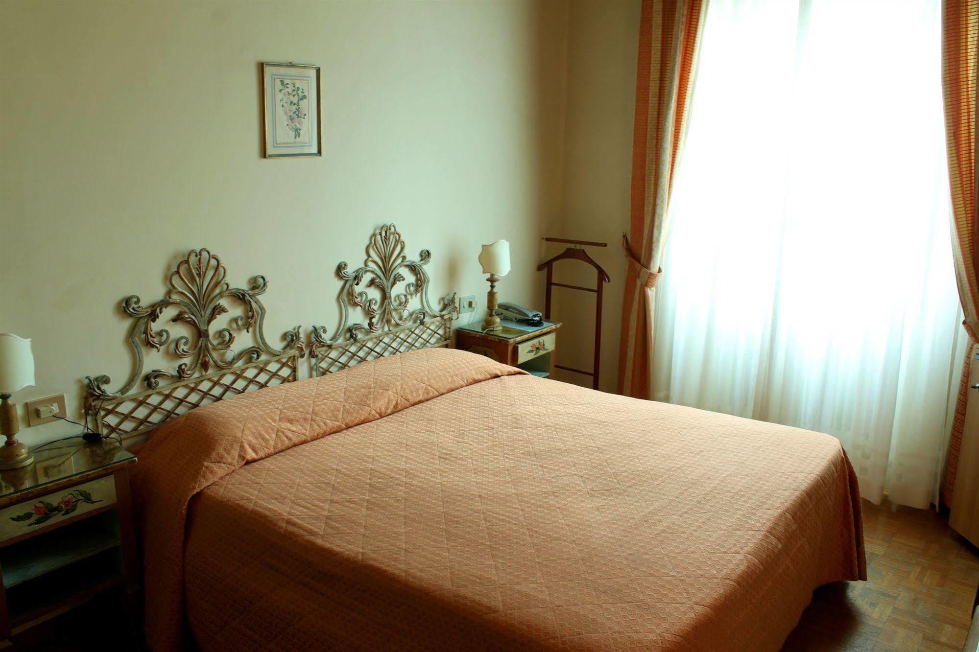 פירנצה Hotel Villa Le Rondini מראה חיצוני תמונה
